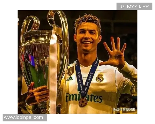 足球球星脖子长引发热议网友纷纷讨论究竟是天生遗传还是训练的成果